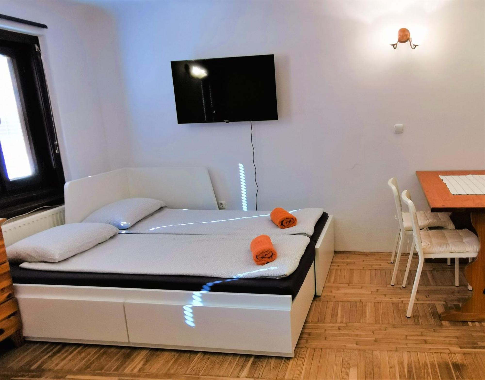 Under The Castle Apartments לובליאנה מראה חיצוני תמונה
